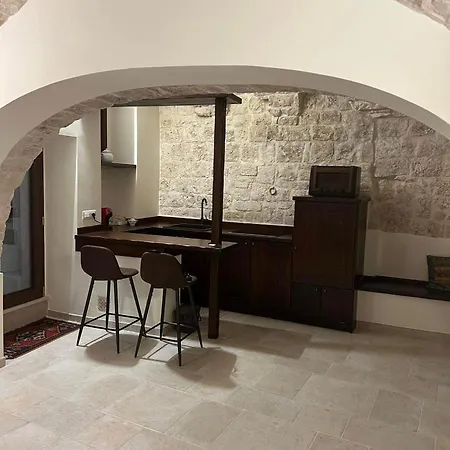 Le Segrete Del Notaio Conversano