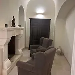 Le Segrete Del Notaio Conversano