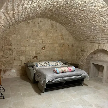 Le Segrete Del Notaio