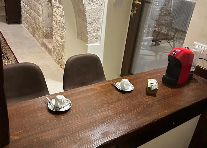 Le Segrete Del Notaio Conversano